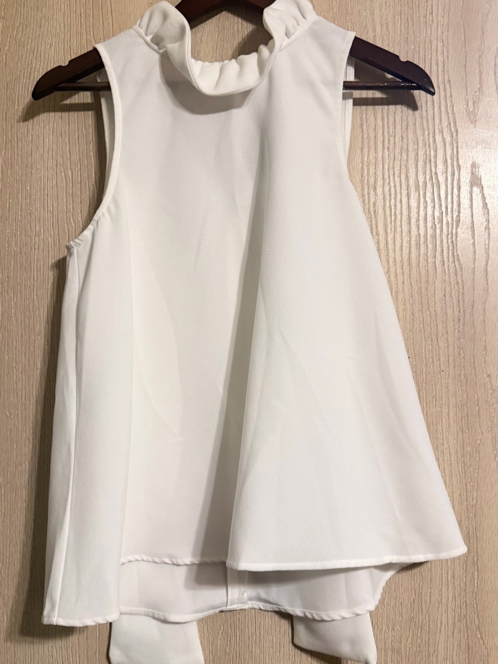 Pomander Place White Ruffle Neck Sleeveless Top - Picture 2 of 8